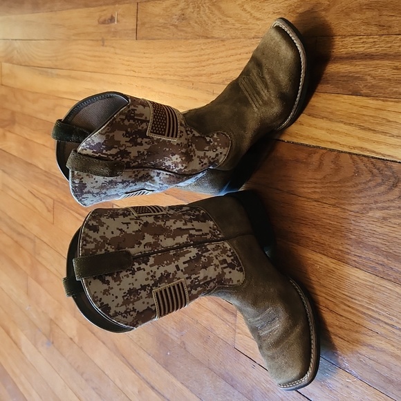 ARIAT BIG KIDS BOOTS - Picture 5 of 8